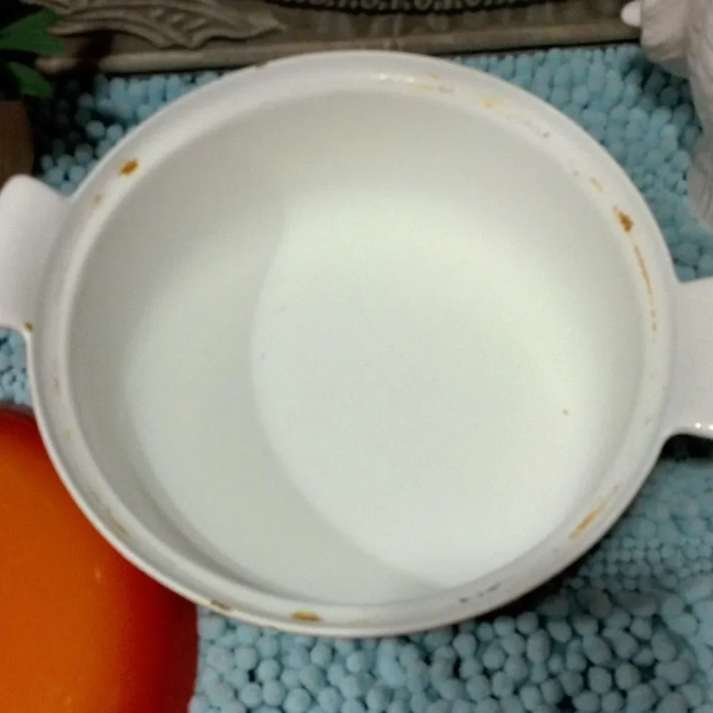 Vintage Descoware 17-E 24 B 10 Inch Pot with Lid.